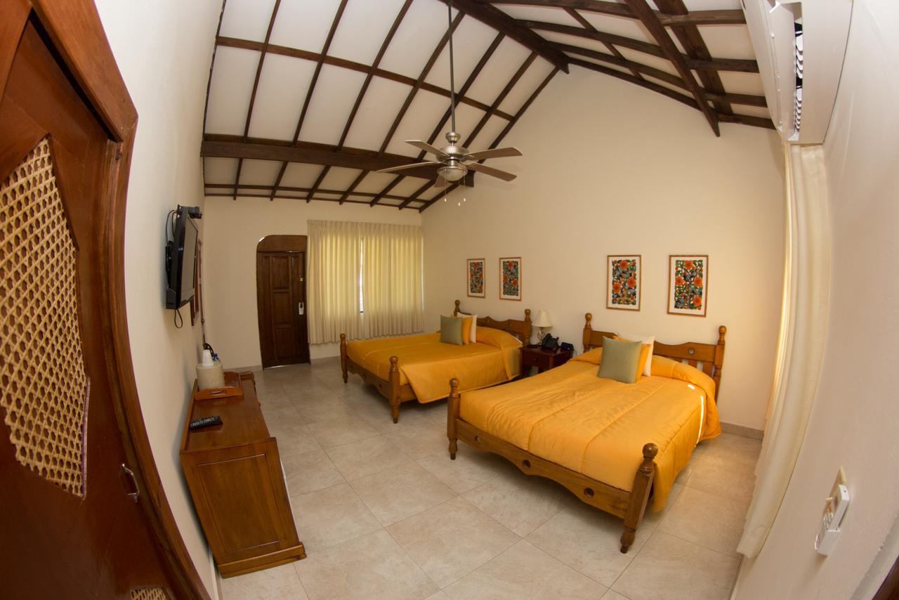 Moulin Sur Mer Beach Resort Montrouis Ngoại thất bức ảnh
