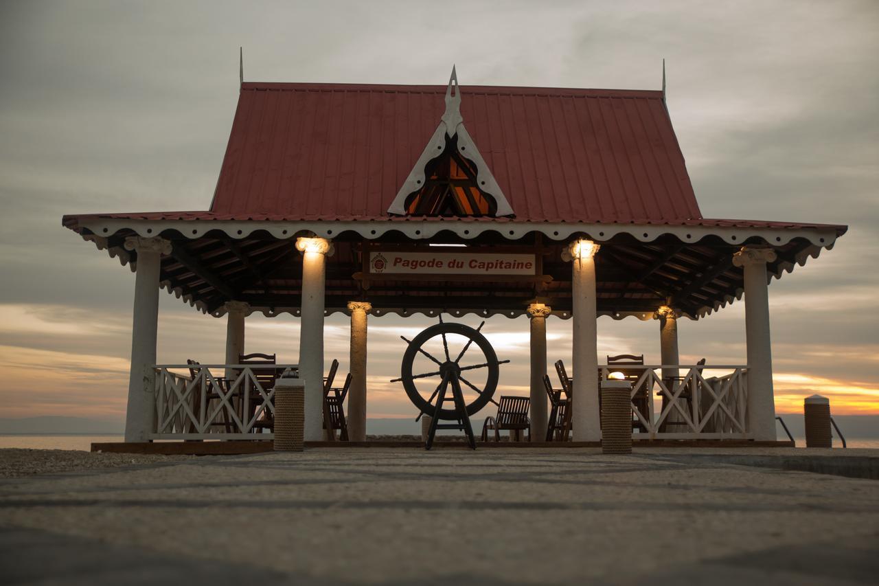 Moulin Sur Mer Beach Resort Montrouis Ngoại thất bức ảnh