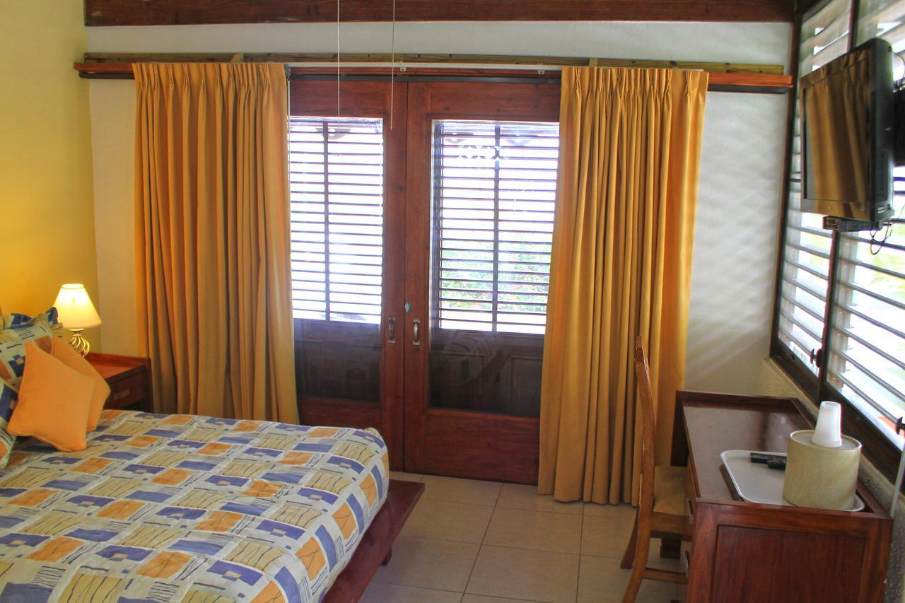 Moulin Sur Mer Beach Resort Montrouis Ngoại thất bức ảnh
