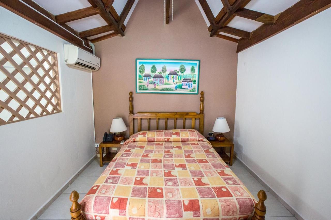Moulin Sur Mer Beach Resort Montrouis Ngoại thất bức ảnh